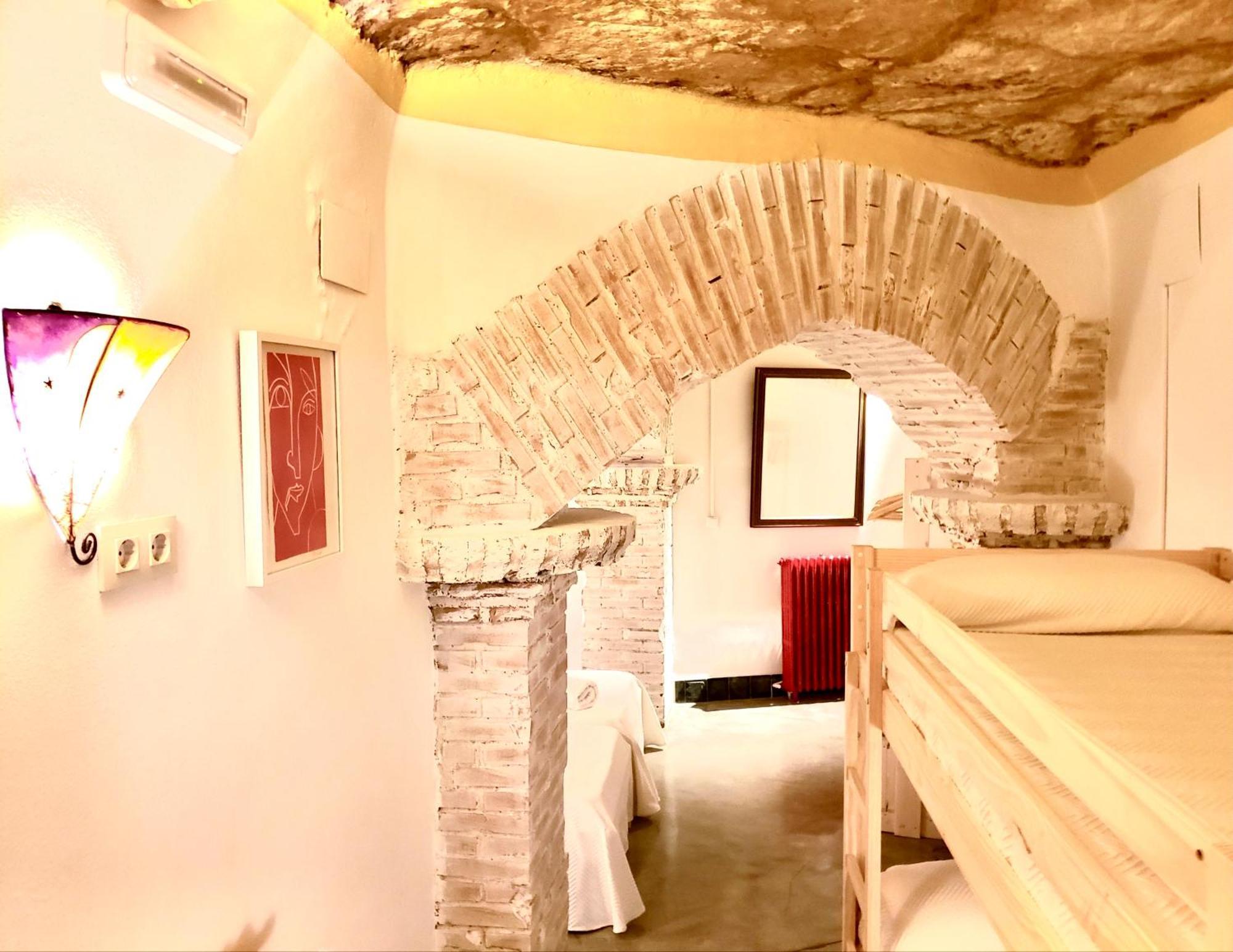 Casa Rural Cueva El Nido Casas de Fernando Alonso Exterior foto